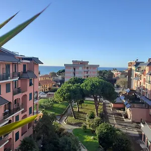  Appartamento Fronte Mare Italia